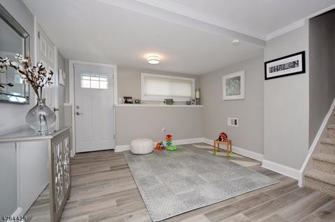 12 Swan Ter, Wayne, NJ 07470 photo 15