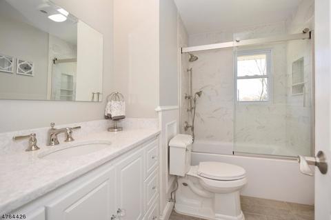 12 Swan Ter, Wayne, NJ 07470 photo 8
