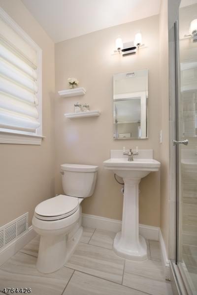 12 Swan Ter, Wayne, NJ 07470 photo 12