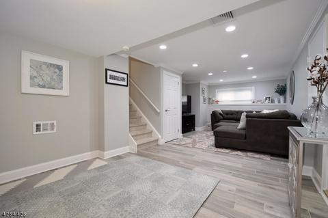 12 Swan Ter, Wayne, NJ 07470 photo 13