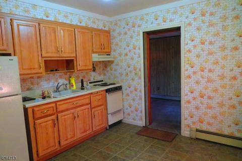 254 Washington Pl, Paramus, NJ 07652 photo 7