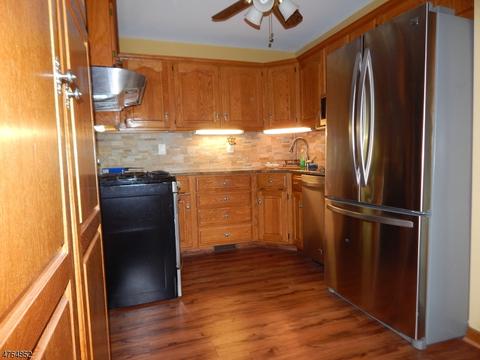 345 Alps Rd, Wayne, NJ 07470 photo 4
