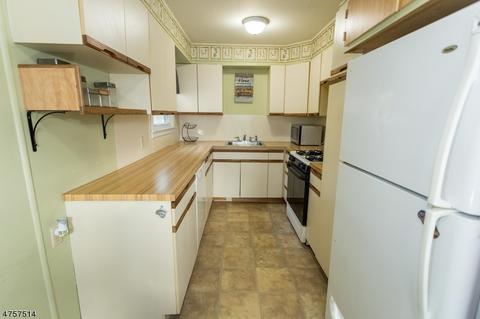 415 Warfield Rd, North Plainfield, NJ 07063 photo 10