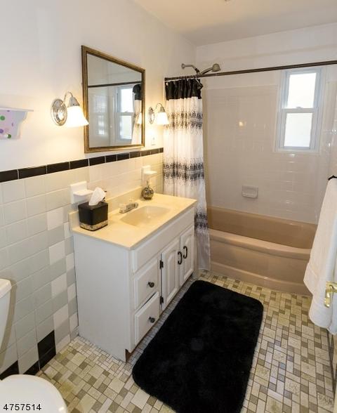 415 Warfield Rd, North Plainfield, NJ 07063 photo 8