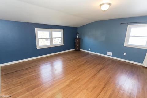 415 Warfield Rd, North Plainfield, NJ 07063 photo 13