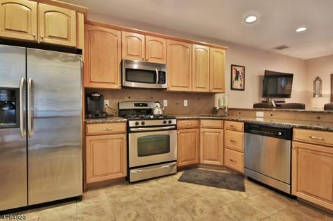 84 Bloomfield Ave, Nutley, NJ 07110 photo 7