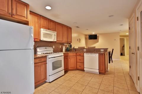 84 Bloomfield Ave, Nutley, NJ 07110 photo 15
