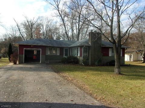 9 Circle Dr, Flemington, NJ 08822 photo 1