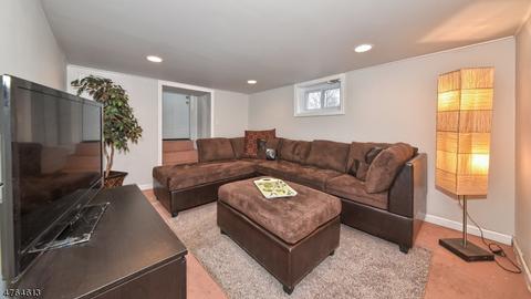 217 Ratzer Rd, Wayne, NJ 07470 photo 15