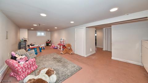 217 Ratzer Rd, Wayne, NJ 07470 photo 16