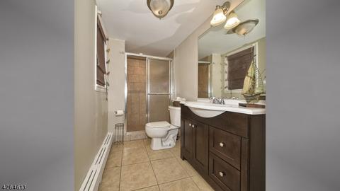 217 Ratzer Rd, Wayne, NJ 07470 photo 10