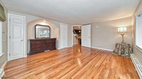 217 Ratzer Rd, Wayne, NJ 07470 photo 9