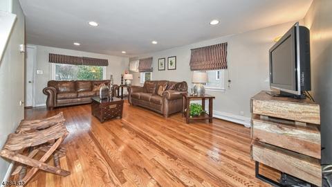 217 Ratzer Rd, Wayne, NJ 07470 photo 2