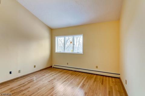 54 Springbrook Dr, Gillette, NJ 07933 photo 15