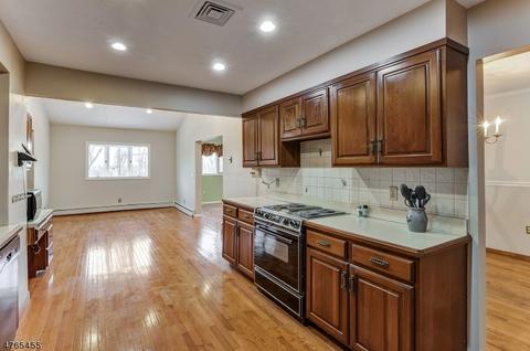 54 Springbrook Dr, Gillette, NJ 07933 photo 6