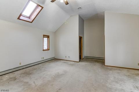 54 Springbrook Dr, Gillette, NJ 07933 photo 13