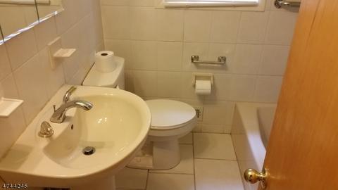 49 Beech Ter, Wayne, NJ 07470 photo 13