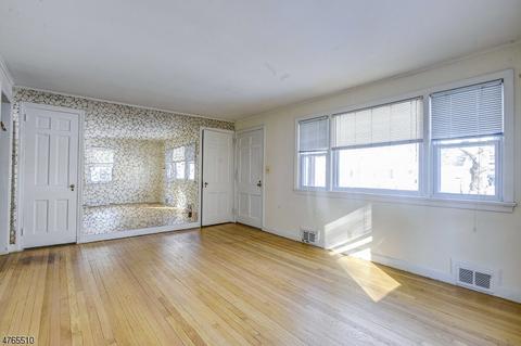 55 Rose Ave, Springfield, NJ 07081 photo 5