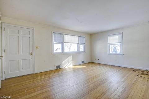 55 Rose Ave, Springfield, NJ 07081 photo 4