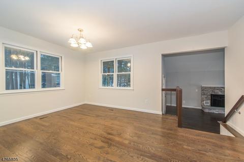 77 Lexington Ln, Wayne, NJ 07470 photo 6
