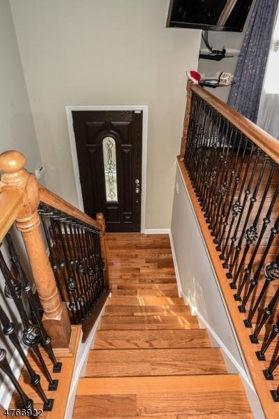 4 Green Tree Ln, Dover, NJ 07801 photo 2
