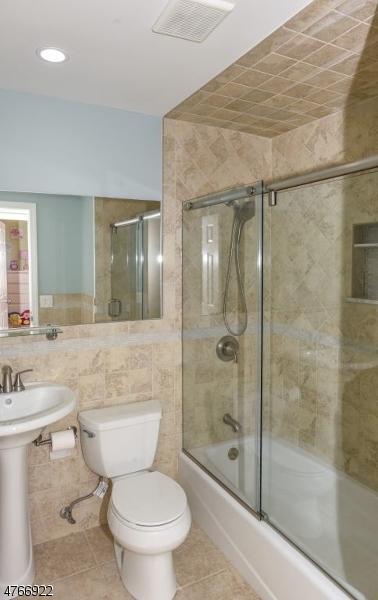 4 Green Tree Ln, Dover, NJ 07801 photo 17