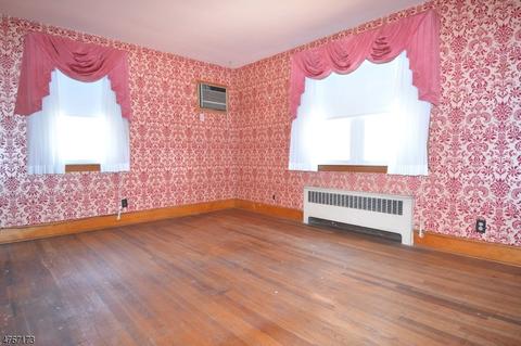 55 Summit Ave, Waldwick, NJ 07463 photo 10