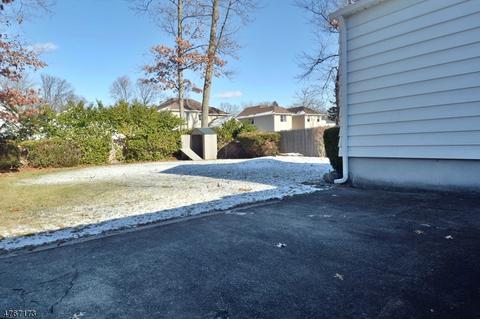 55 Summit Ave, Waldwick, NJ 07463 photo 16