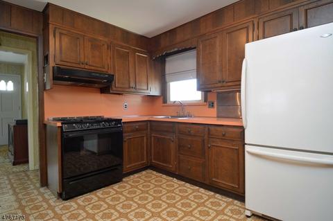 55 Summit Ave, Waldwick, NJ 07463 photo 8