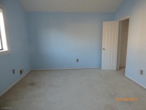 46 Overlook Dr, Hackettstown, NJ 07840 photo 7