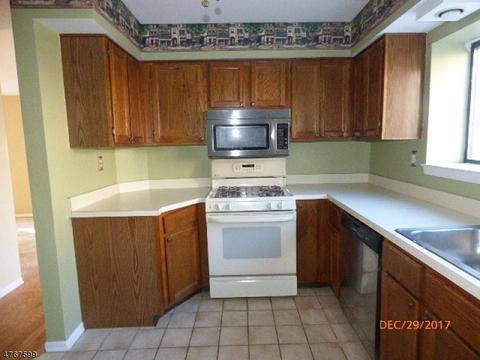 46 Overlook Dr, Hackettstown, NJ 07840 photo 15
