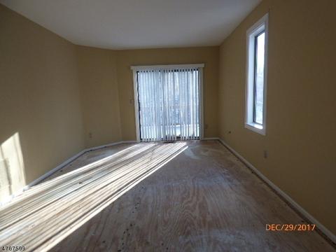 46 Overlook Dr, Hackettstown, NJ 07840 photo 10