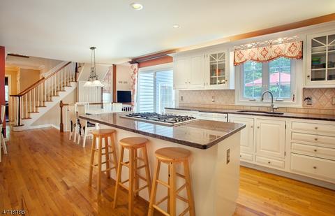 24 Devonshire Ln, Mendham, NJ 07945 photo 8