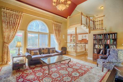 24 Devonshire Ln, Mendham, NJ 07945 photo 6