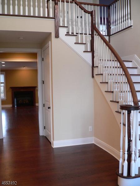 17-01 Gates Pl, Wayne, NJ 07470 photo 6