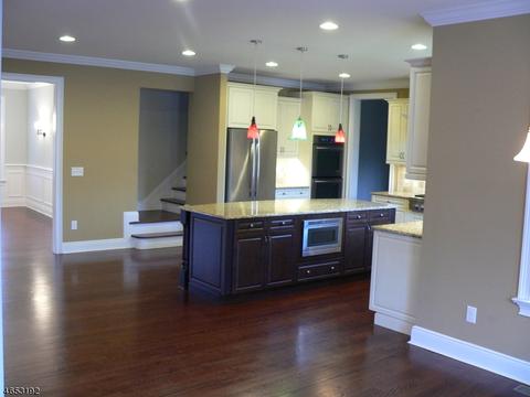17-01 Gates Pl, Wayne, NJ 07470 photo 3