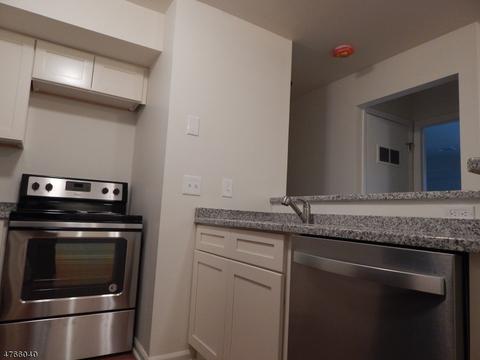 93 Sage Ct, Bedminster, NJ 07921 photo 3