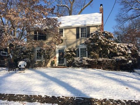 15 Champlain Ter, Montclair, NJ 07042 photo 1