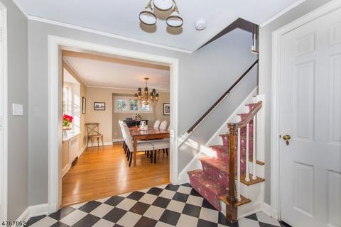 15 Champlain Ter, Montclair, NJ 07042 photo 2