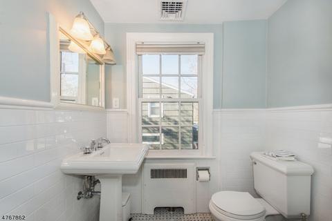 15 Champlain Ter, Montclair, NJ 07042 photo 14