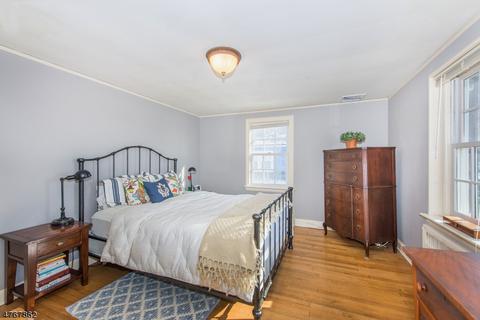 15 Champlain Ter, Montclair, NJ 07042 photo 11