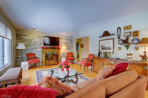 16 Vernon Ct, Wayne, NJ 07470 photo 6