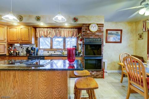 16 Vernon Ct, Wayne, NJ 07470 photo 7