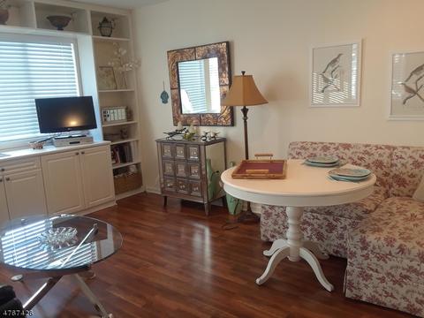 79 Hyde Ct, Bedminster, NJ 07921 photo 2