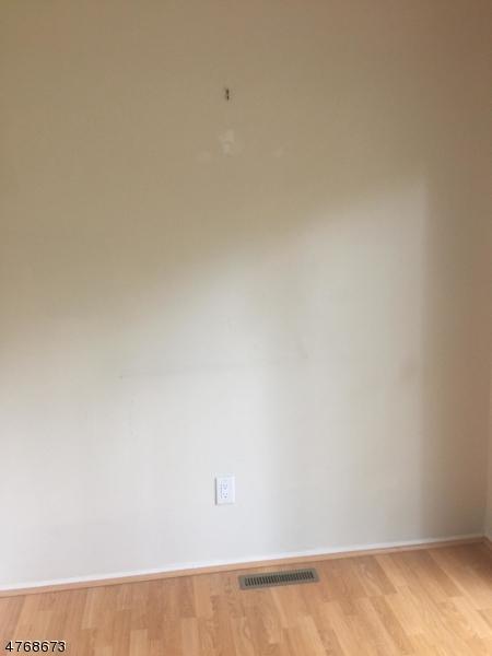 910 Stonegate Ln, Stanhope, NJ 07874 photo 12