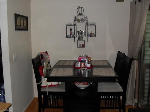 910 Stonegate Ln, Stanhope, NJ 07874 photo 11