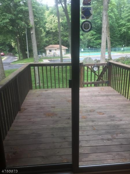 910 Stonegate Ln, Stanhope, NJ 07874 photo 17