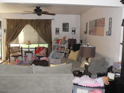 910 Stonegate Ln, Stanhope, NJ 07874 photo 10