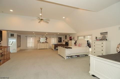 49 Union Ave, Upper Saddle River, NJ 07458 photo 19