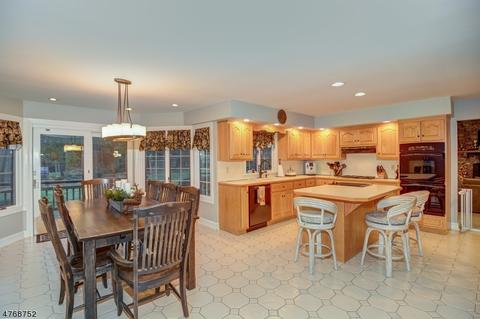 49 Union Ave, Upper Saddle River, NJ 07458 photo 6